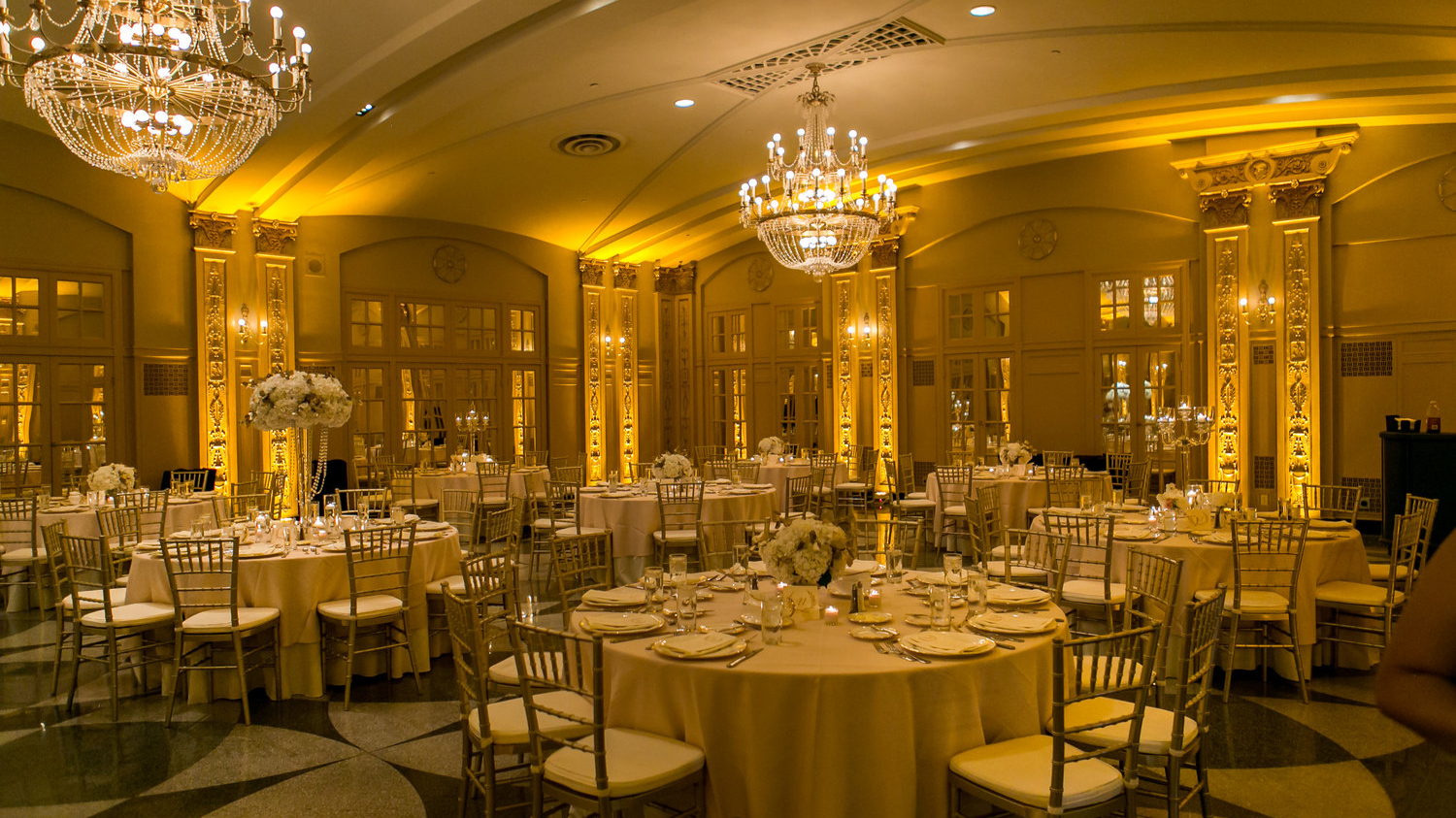  RnB Sound DJ Entertainment Wedding DJ Fort Wayne